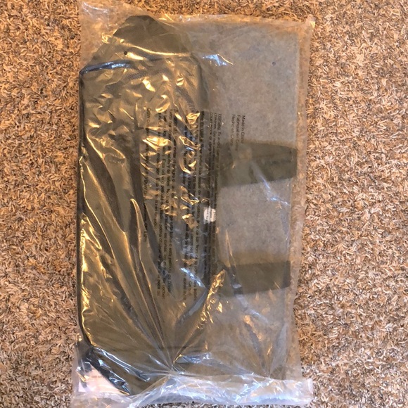 Large Tote - Picture 7 of 9